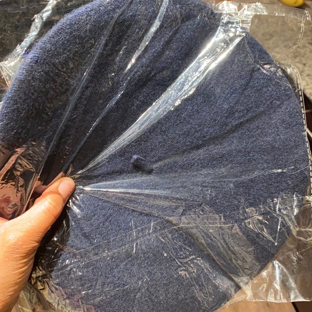 Brand NEW Navy beret hat